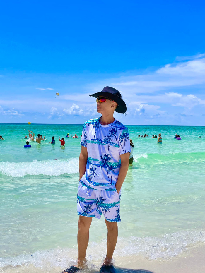 Showbiz 10/9: Kasim Hoàng Vũ lạc quan chiến đấu với bệnh tật. Ảnh: FBNV