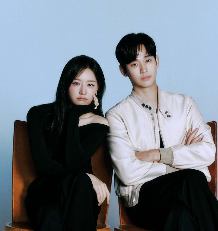 Những tin đồn tình cảm xuất phát từ việc 2 diễn viên nổi tiếng này đang xào couple?