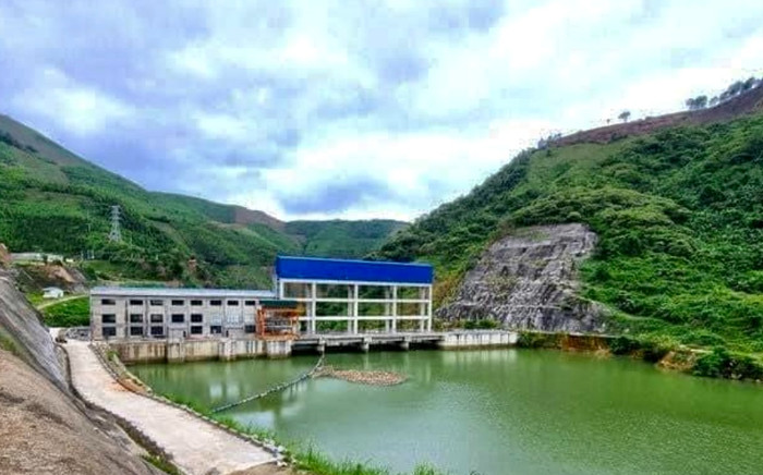 Sạt lở đất gây sập nhà điều hành thủy điện ở Lào Cai: 5 người mất tích Ảnh 2