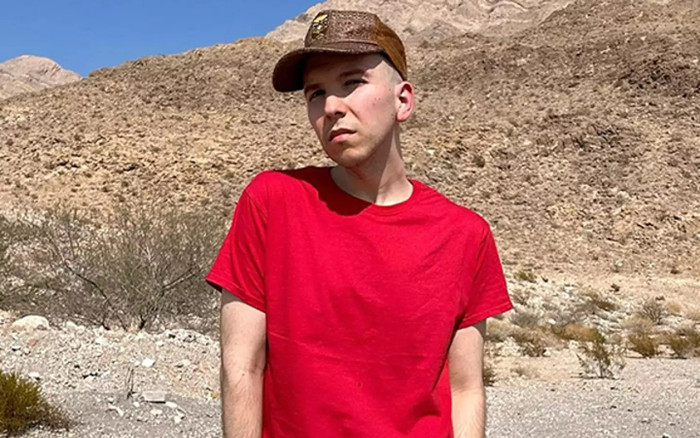 Người đàn ông đánh lừa cả thế giới suốt 2 năm qua và sự thật bất ngờ Ảnh 2