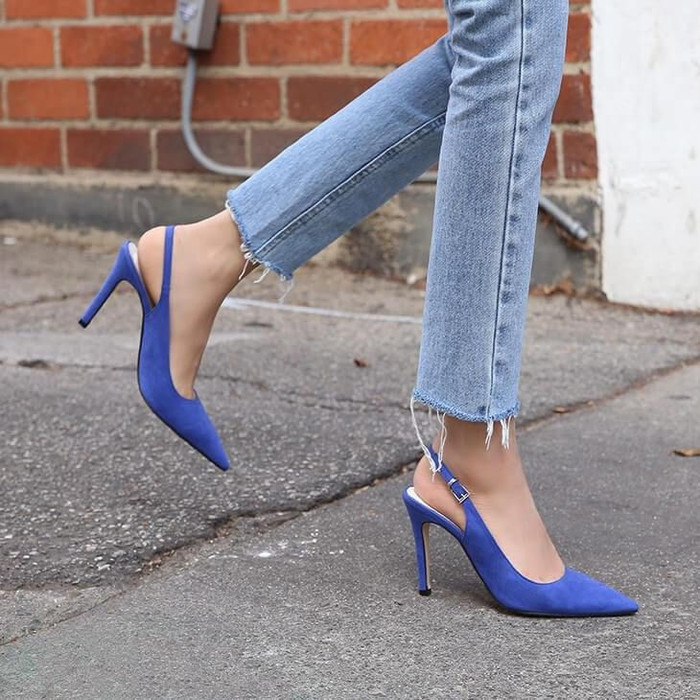 Giày mũi nhọn luôn là biểu tượng của sự thanh lịch và quyến rũ.&nbsp;