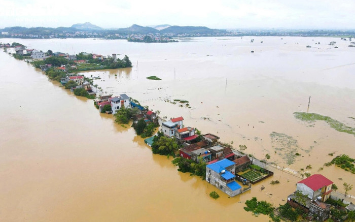 9.000 người dân Bắc Giang bị cô lập trong đêm khi sông Cầu dâng lũ lớn nhất trong 40 năm Ảnh 2