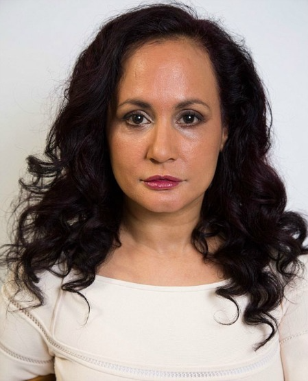 Diện mạo của bà Tess Christian ở tuổi 50 khiến nhiều người bất ngờ vì không xuất nếp nhăn. Tuy nhiên, bí quyết chống già của người đẹp này lại bị cho rằng quá kỳ lạ. 