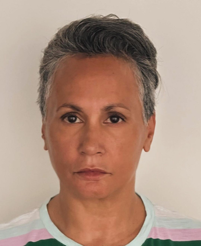 Sau 10 năm, Tess Christian vẫn giữ được làn da căng mịn đến bất ngờ. 