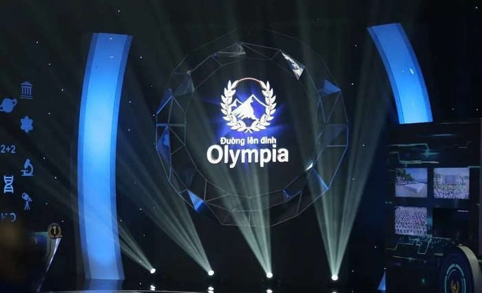 Đường lên đỉnh Olympia là sân chơi lớn dành cho các cô cậu học sinh trên toàn quốc.