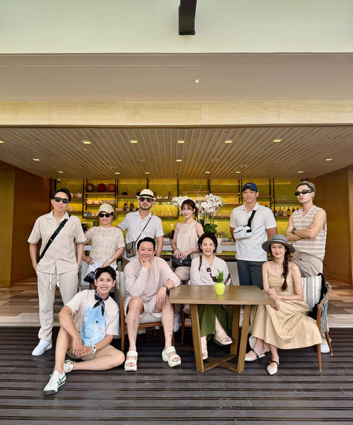 Dù mỗi người đều đã có định hướng công việc khác nhau, song hội bạn thân Trấn Thành vẫn dành thời gian để tụ họp, đi du lịch cùng nhau.