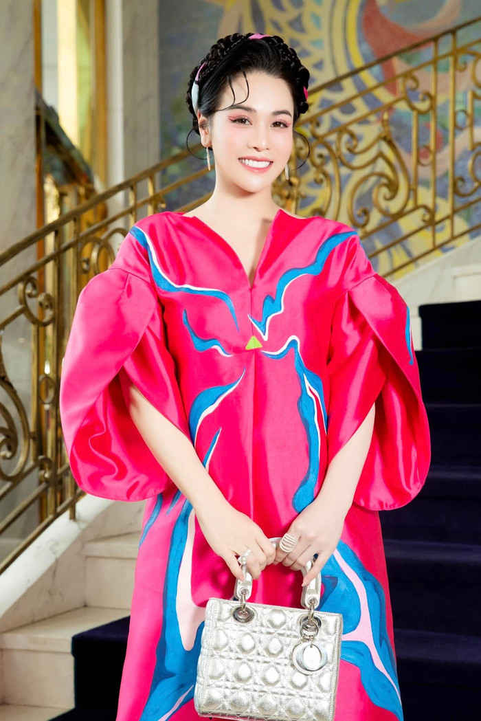 Nguồn gốc số tiền 1.3 tỷ Nhật Kim Anh vừa hỗ trợ bà con vùng lũ Ảnh 1