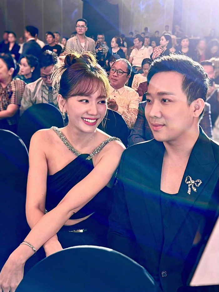 Hôn nhân viên mãn dài 8 năm của Trấn Thành - Hari Won khiến nhiều người ngưỡng mộ.