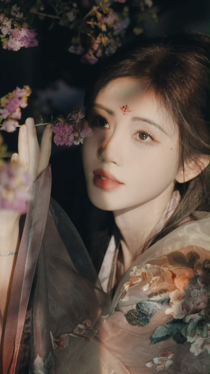 Cúc Tịnh Y áp đảo Dương Tử và Bạch Lộc xứng danh mỹ nhân cổ trang top đầu lứa 90 Ảnh 8