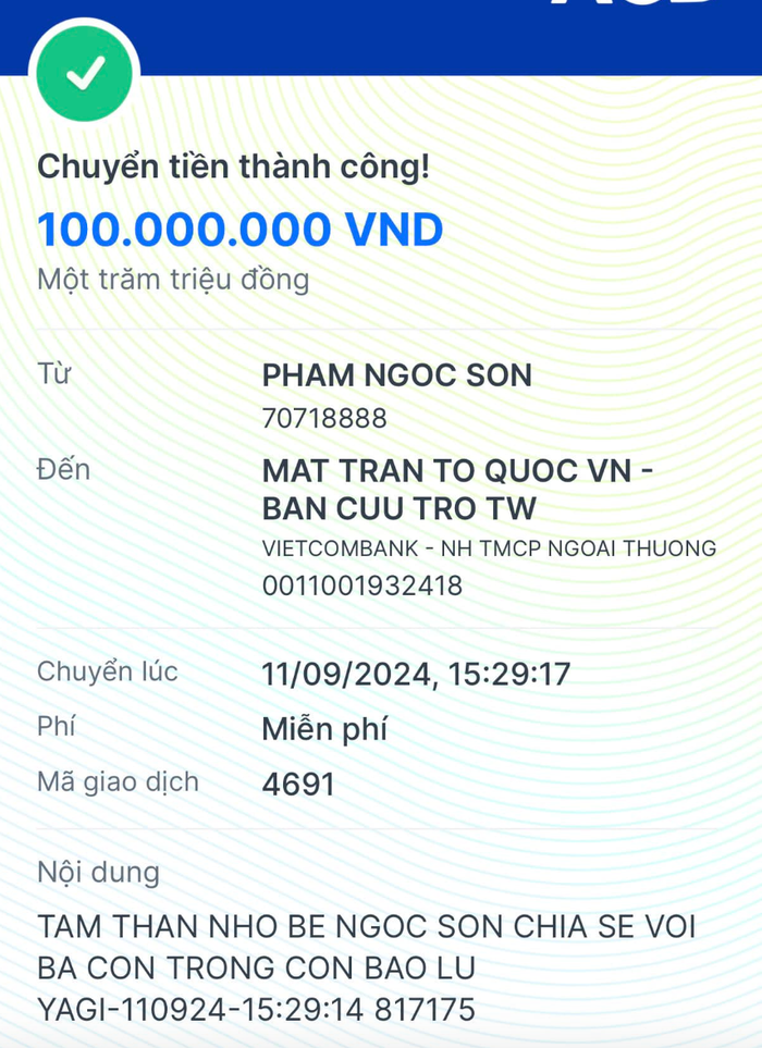 Danh ca Ngọc Sơn đăng tải hình ảnh giao dịch chuyển tiền với nội dung 'Tấm thân nhỏ bé Ngọc Sơn chia sẻ với bà con trong cơn bão lũ'. Ảnh: FBNV