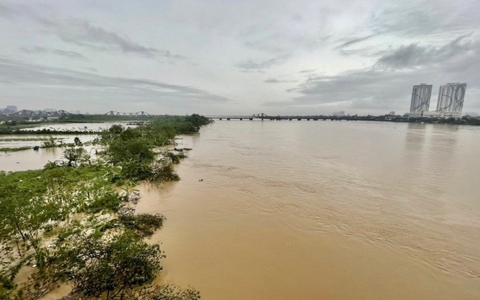 Lũ trên sông Hồng đang giảm Ảnh 2