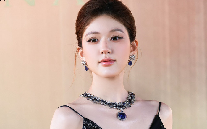 Triệu Lộ Tư được vị đạo diễn này chứng minh không can thiệp dao kéo Ảnh 2