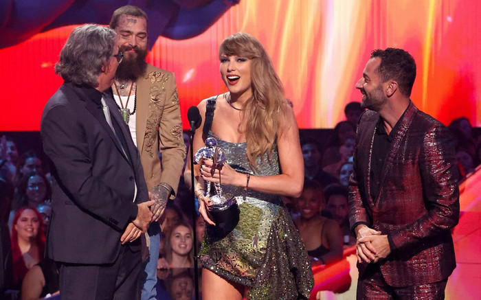 Taylor Swift 'thắng lớn' tại MTV VMAs 2024, phá vỡ kỷ lục của Beyoncé Ảnh 2