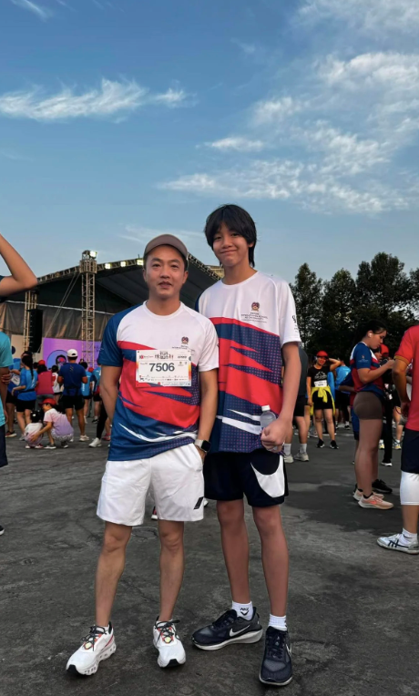 Con trai Cường Đô La cao 1m8, học phí hơn gần 1 tỷ đồng/năm Ảnh 2