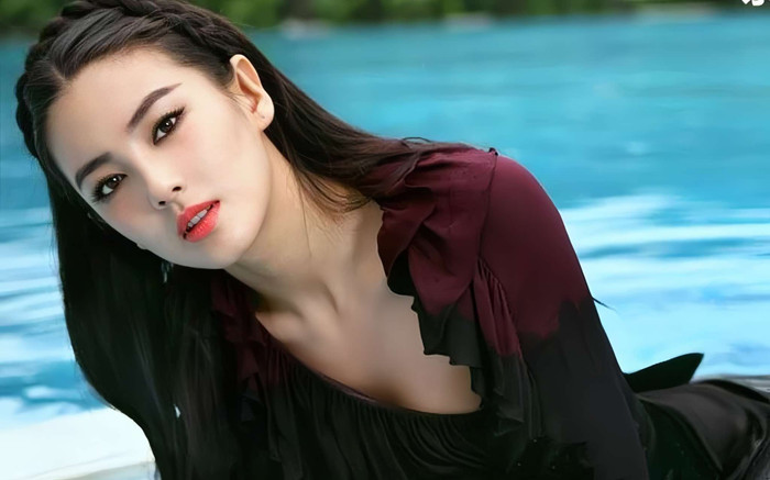 Nữ diễn viên nóng bỏng bị tung bằng chứng dan díu với người đang có vợ Ảnh 2