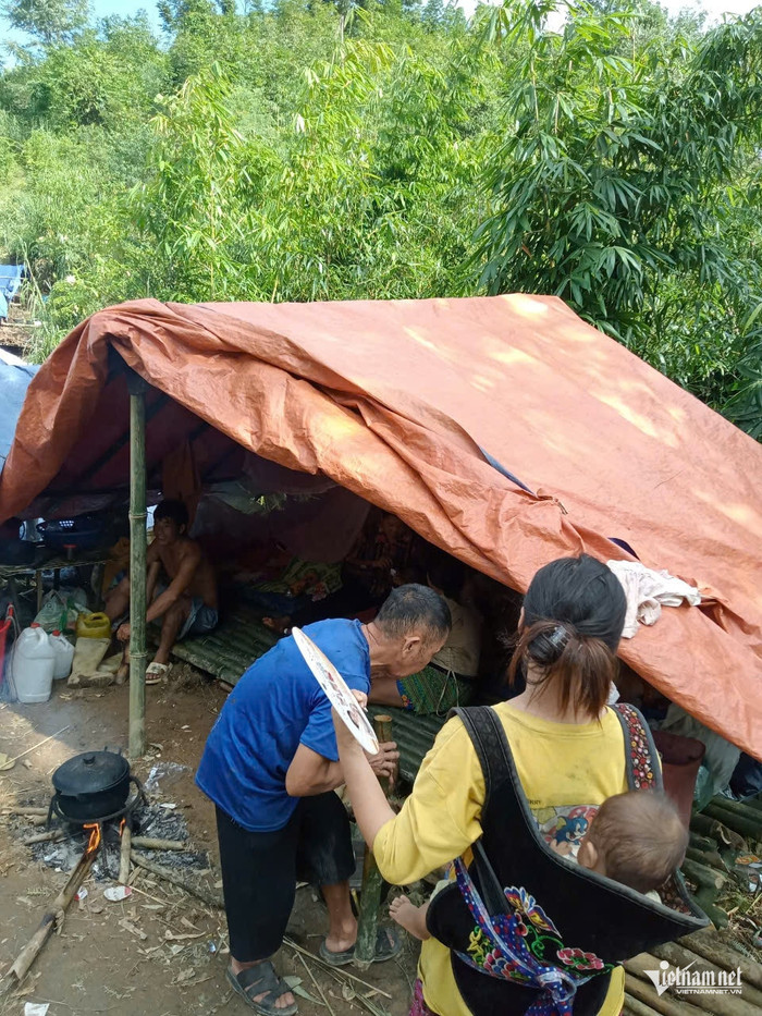 Quyết định 'sinh tử' cứu sống 115 người dân khỏi sạt lở của vị trưởng thôn trẻ tuổi Ảnh 3