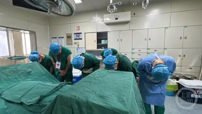 Nghẹn lòng bác sĩ 24 tuổi qua đời vì tai nạn, ba mẹ quyết định hiến tạng con để cứu người Ảnh 2