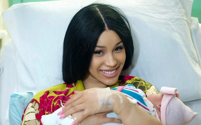 Cardi B hạ sinh em bé thứ 3 sau khi nộp đơn ly dị chồng Ảnh 2