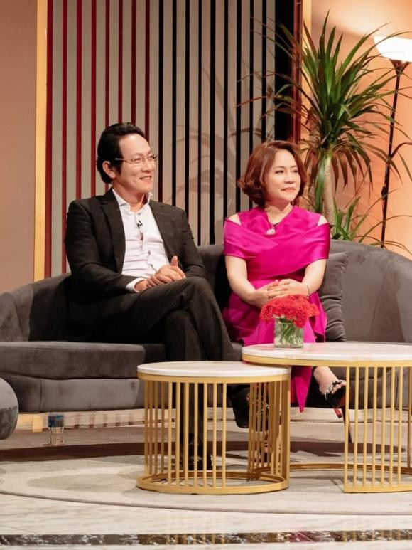 NSƯT Hoàng Hải cùng vợ.