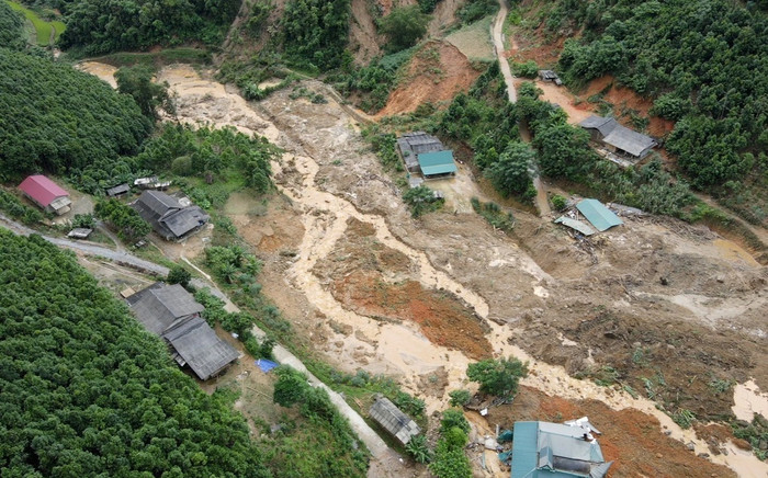 Tiếp tục tìm thấy 12 người chết trong vụ sạt lở ở Lào Cai Ảnh 2