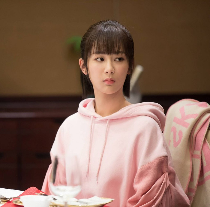 Sánh ngang với Triệu Lệ Dĩnh, Dương Tử cũng có tới hai phim có lượt xem khủng nhất nhì CBiz. 