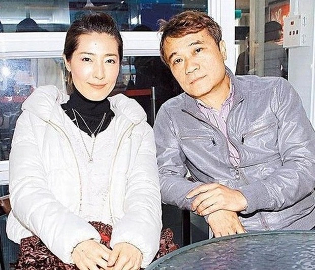 Hình ảnh hiếm hoi của Dương Tư Mẫn và chồng.