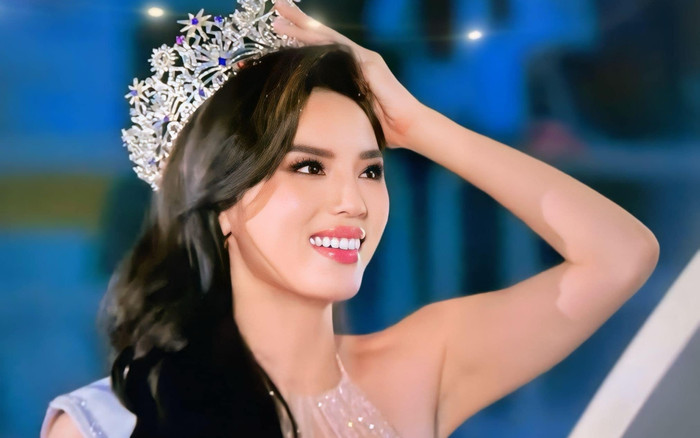 Tranh cãi chuyện Miss Universe Vietnam tổ chức giữa mùa bão lũ Ảnh 2