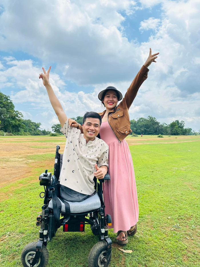 Tô Đình Khánh được nhiều người biết đến với câu chuyện truyền cảm hứng về nghị lực sống.