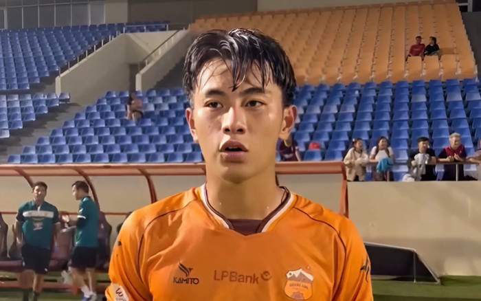 Tiền đạo 16 tuổi khóc và nói lời hạnh phúc khi giúp HAGL đứng đầu V.League Ảnh 2