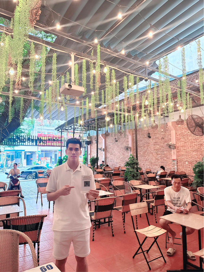 Tiến Linh công khai việc trích doanh thu một tháng để ủng hộ bà con vùng lũ. Ảnh: FBNV