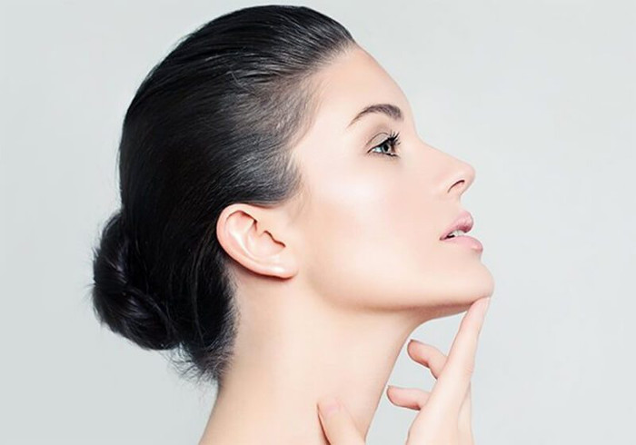 Tiêm filler cằm không xâm lấn, không đau đớn và đem lại hiệu quả nhanh chóng.