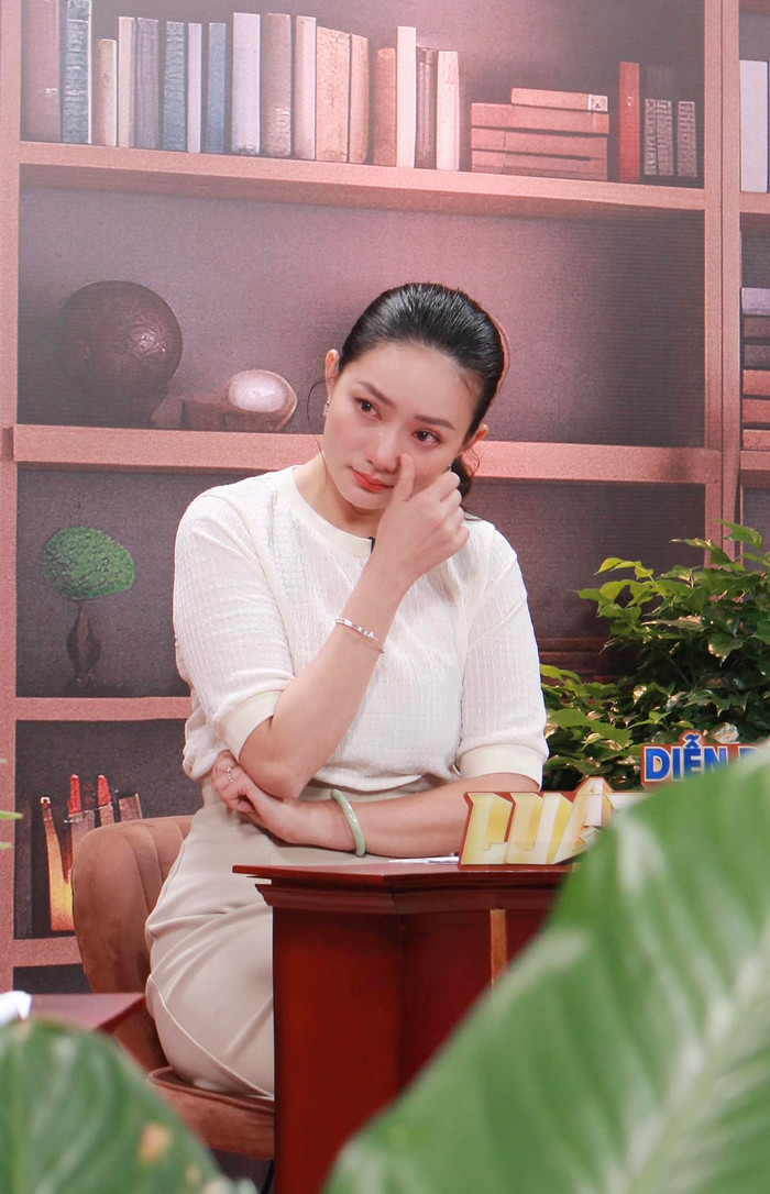 Showbiz 16/9: Phan Như Thảo đang có cuộc sống hôn nhân hạnh phúc bên cạnh chồng đại gia và con gái. Ảnh: FBNV