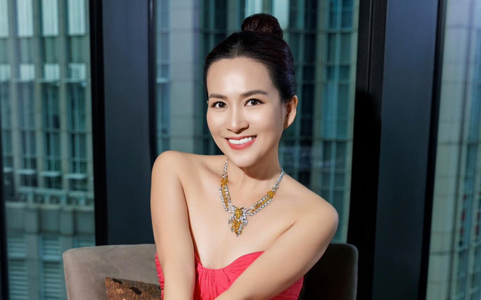 Vợ Bình Minh gặp hai 'sự cố' trong một đêm chỉ vì ăn mặc giản dị Ảnh 2