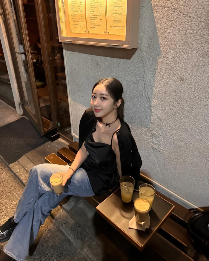 Shin Hae Ri lần đầu được công chúng biết đến thông qua cuộc thi nhan sắc.