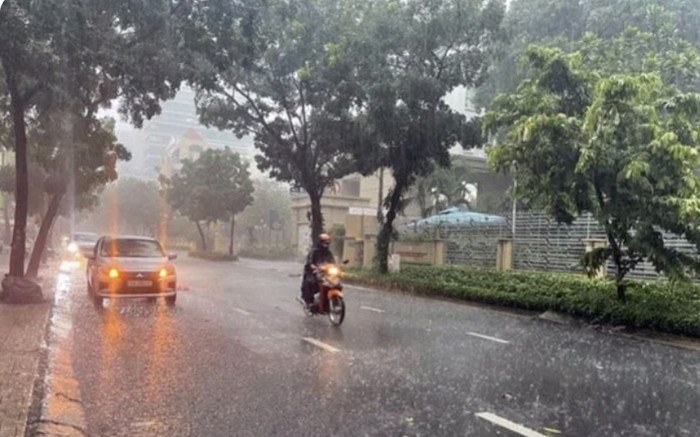 Miền Bắc đón mưa lớn từ tối nay, cảnh báo ngập lụt và lũ quét cục bộ Ảnh 2