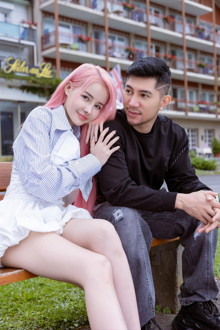 Lương Bằng Quang cho biết hiện anh và Ngân 98 đau đầu vì ít bạn, tổ chức đám cưới mời chưa đến 100 khách. 