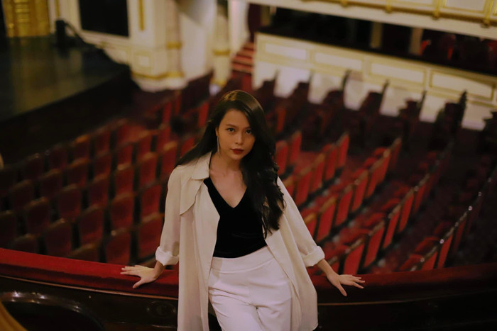 Phương My có phong cách thời trang cá tính nhưng không kém phần quyến rũ. 