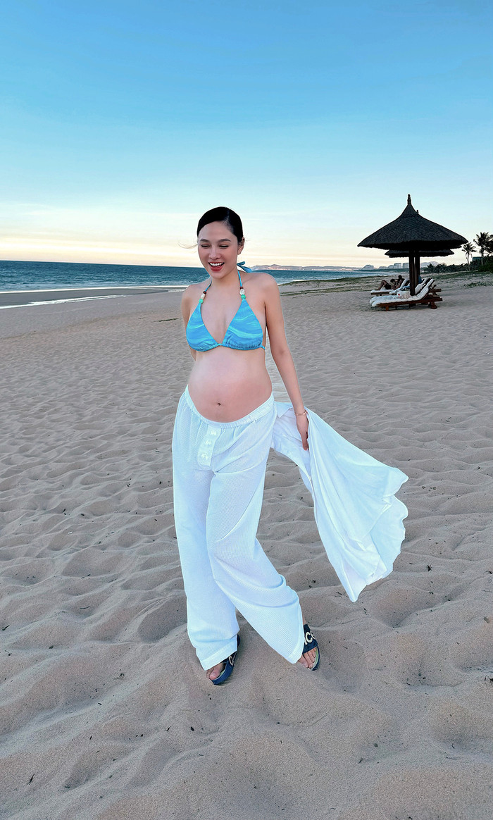 Hiện, Lưu Hiền Trinh đang mang bầu tháng thứ 7.