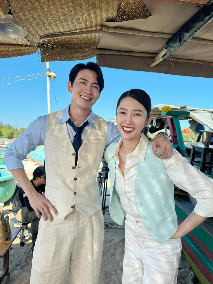 Dù đã phủ nhận, Thúy Ngân và Võ Cảnh vẫn được khán giả 'đẩy thuyền' tới tấp.