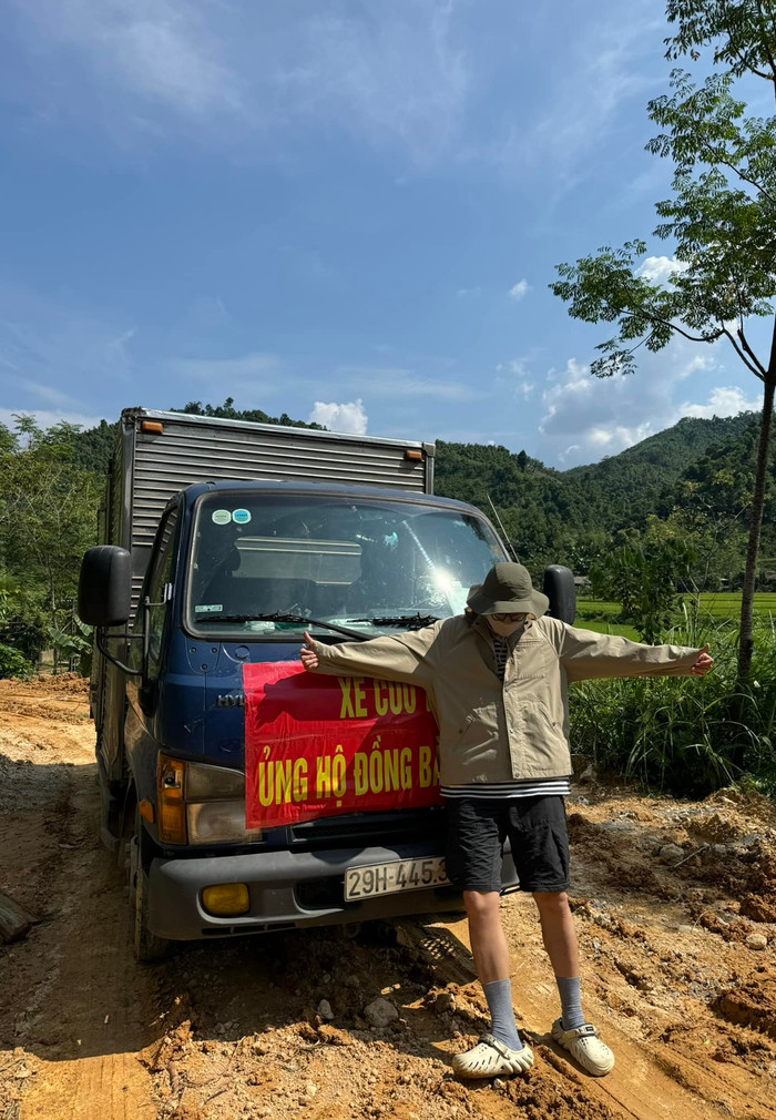 Trước đó, Mạnh Tiến Khôi cũng từng nhận nhiều lời chỉ trích cho rằng anh “làm màu” khi đi từ thiện.
