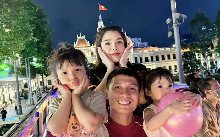 Vợ chồng Bùi Tiến Dũng sắp chào đón thêm thành viên mới, chính thức 'đủ nếp, đủ tẻ' Ảnh 2