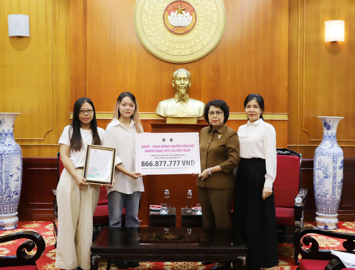 Choáng trước số tiền fandom BTS đóng góp cho MTTQ Việt Nam Ảnh 2