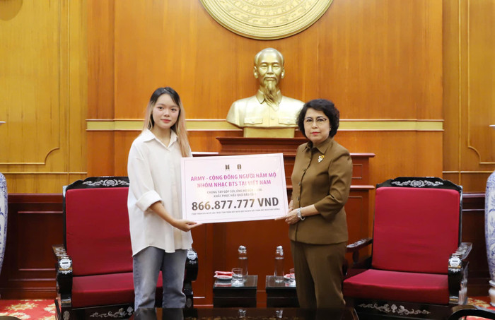 Choáng trước số tiền fandom BTS đóng góp cho MTTQ Việt Nam Ảnh 1