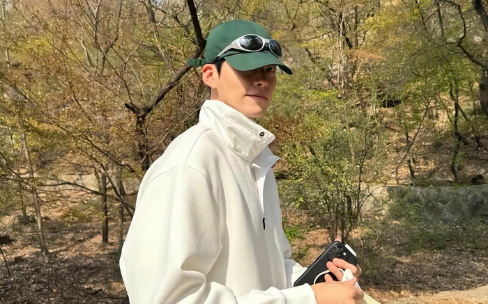 Nam diễn viên nổi tiếng bị ung thư vòm họng, bác sĩ báo có thể chỉ sống được 6 tháng Ảnh 2