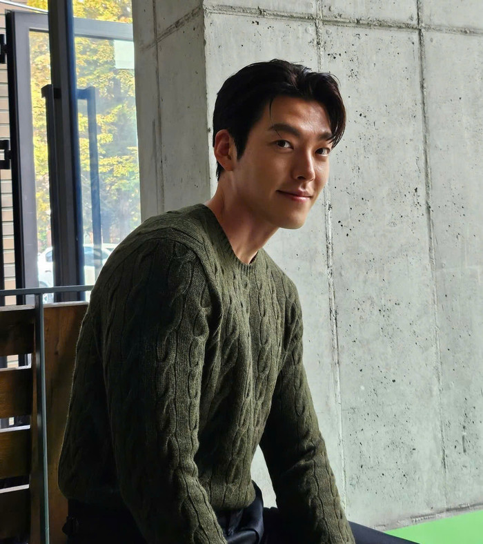 Sau biến cố sức khỏe, anh từng tâm sự rằng mỗi ngày sẽ nhìn lên bầu trời ít nhất 2 lần để học cách trân trọng cuộc sống này. 