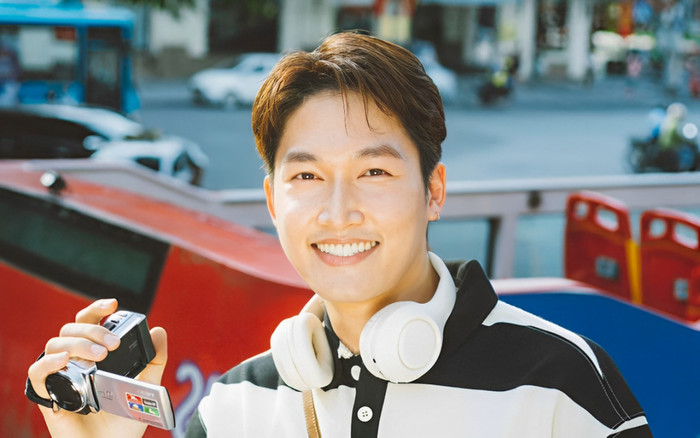 Đình Tú và hot girl kém 5 tuổi lộ bằng chứng yêu đương rõ mồn một, lần này khó lòng chối cãi Ảnh 2