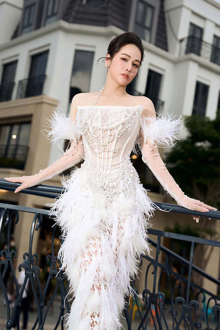 Nhật Kim Anh gặt hái được nhiều thành công trên con đường nghệ thuật.