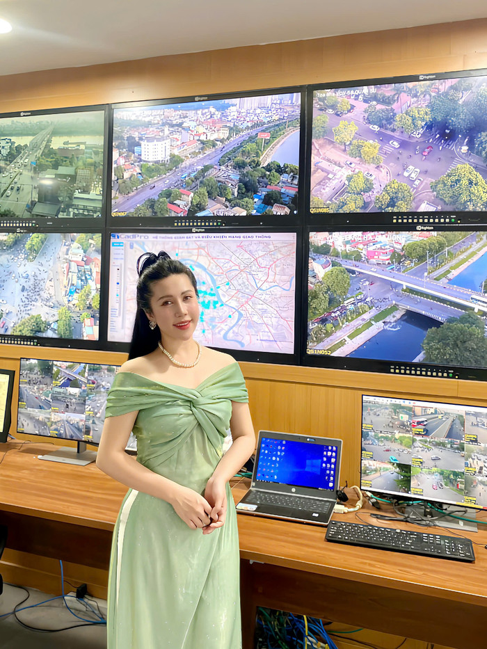 Nữ MC truyền hình tiết lộ góc khuất của nghề ít ai biết: 'Có lúc thấy chính mình ở trong đó...' Ảnh 2