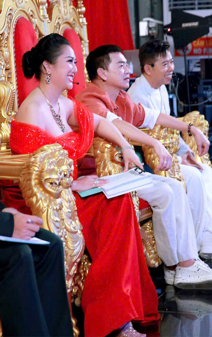 Phi Thanh Vân ngồi ghế nóng một gameshow dành cho tài năng nhí.