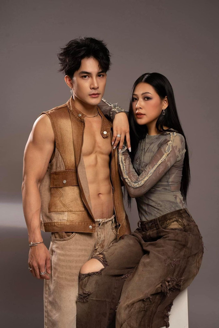 Ảnh con gái Quyền Linh thân thiết bên 1 nam thần 6 múi.